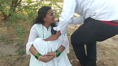 Desi indian village girl in Jungle hide camera viral video