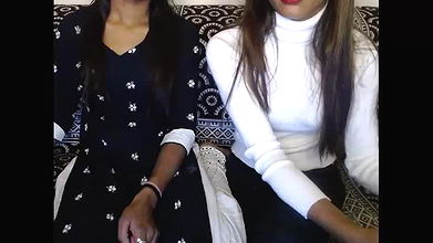 2021-11-30_hot_indian_couple_14940365