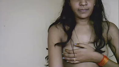 2022-10-26_hotnsweetindian_39218835