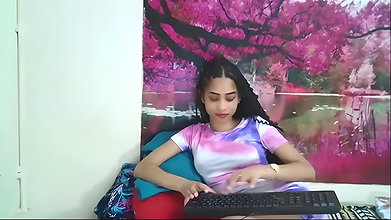 2022-11-02_indiancandygirl_39806685