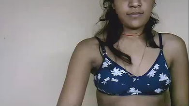 2022-11-06_hotnsweetindian_40177644