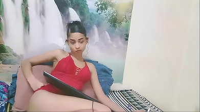 2022-11-11_indiancandygirl_40561838