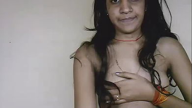 2022-11-14_hotnsweetindian_40849562