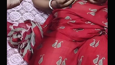 Bhabi nangi hoke chut dikhate huye