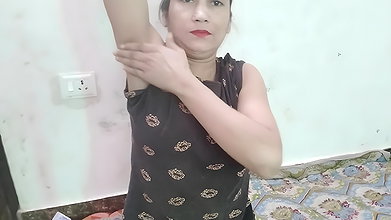 Darji ke pass pakde ke naap di aur usne meri boobs daba diya