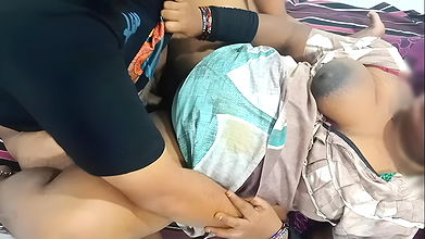 Wife wants pussy licking and pussy fucking hot dirty talking