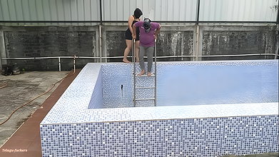 Hyderabad’s Telugu lovers enjoy sucked pussy in swimming pool farmhouse outdoor Telugu fuck