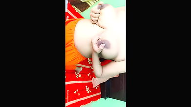 Kolkata college girl fingering medium size pussy