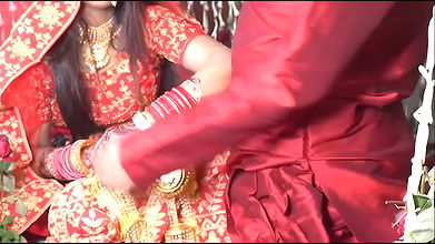 Desi Kumari Larki Ka Jabardast Sadi kia ek sand ke sath. Suhagraat pei far dia gand
