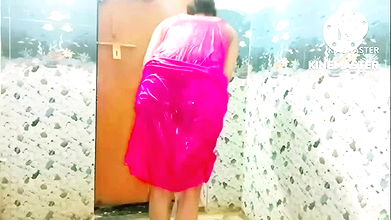 Bahu ki jawani dekh sasur ka launda khada ho gaya full hot bathing stepsister and hot bhabhi