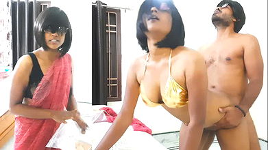 Bhabi Ji ko Majburon Chodna Para – Bhabi Looks Beautiful in Golden Bikini