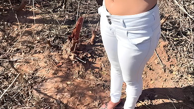 BIG ASS INDIAN GF FUCKED OUTDOOR IN INDIAN JUNGLE , JUNGLE ME MANGAL