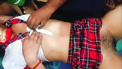 Desi bhabhi Siwani ke doodh ko bahut pressed aur chud me finger ki Hindi