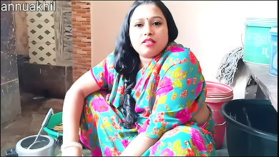 Desi stepmother sucks cum in mouth