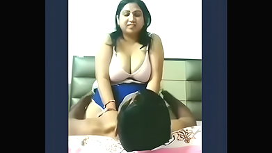 Desi Horny mature Bhabho Riding  Yngr Devr