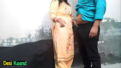 HINDI AUDIO- maa ko mila bete ke room se condom bete ne usi condom se maa ko chod diya