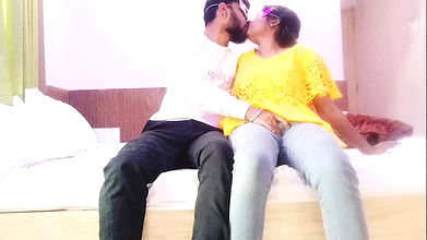 Fucking my hot sexy girl in Oyo room romantic passionate seducing sex in Hd with Hindi clear audio