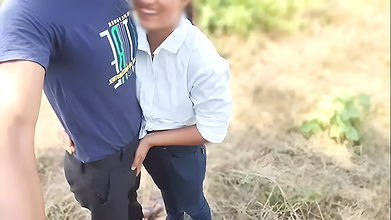Indian Desi College girlfriend fuck outdoor in jungal, college lover couple (Hindi audio)