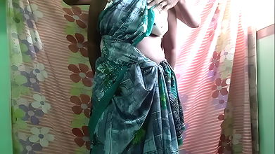 Indian beauty queen babhi fucking