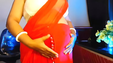 Hot Sexy Solo Girl Sexy Mood Boobs Show in Saari and Bra