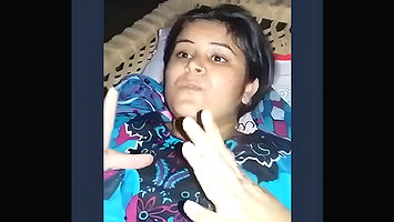 Desi Sooo Beautiful Bhabhi asking Hus bro use condom before fuk real Beauty with hindi Audio