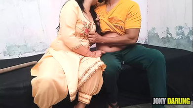 Bihari ne Punjabi maa ko dande se peeta aur jabardasti pakad kar chod diya Punjabi and Hindi Audio