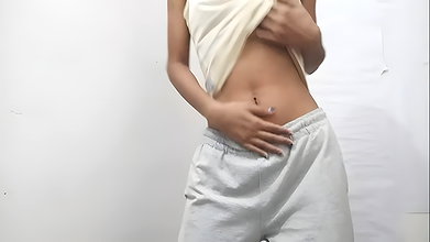 Teen Bhabhi Girl boobs Play and Mastrubating – Indian Teen Girl