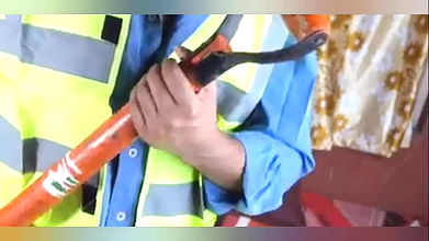 Special day for labor he had sex with her favorite bhabhi Clear Hindi voice