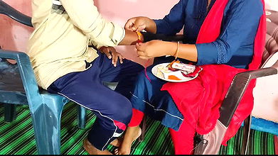 Rakshabandhan Didi Ne Gift Me Chote Bhaiya Ka LAND Apni Choot Ke Liya Manga