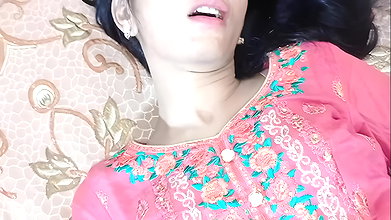 Pati ke promotion ke liye boss ne mujhe sari rat choda mote lund se latest desi porn sex VIDEO in clear hindi audio