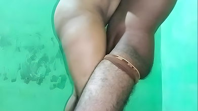 Tamil aunty standing fuck with his devar