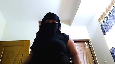 Muslim beautiful Hot maid has sex with owner while sweeping his bed room – huge Ass Fucking & Pussy Destroyed