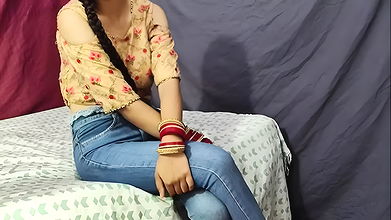 Sauteli maa ko khade khade pel diya