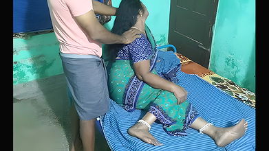 Real Sex Video of Young Man Hot Sex with Aunty