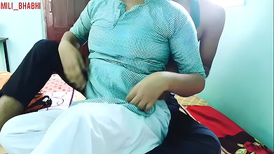 Indian 18_year_Student_Girl bunk her Class for give her virginity to her Boyfriend