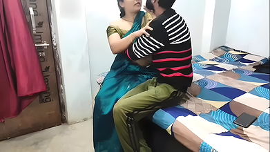 Roli didi ko raat me ghar bulaa ke gaand maari step sister fucked by younger step-brother with clear hindi audio
