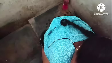 Indian Telugu Andhra lovely aunty soking and bikke har hasbend coke in mouth he is wash room