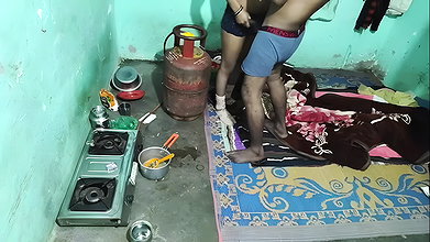 Hot wife come in night full hard chudai hindi audio