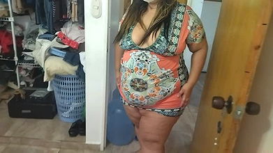 visiting my friend’s chubby girlfriend, look how she treats me