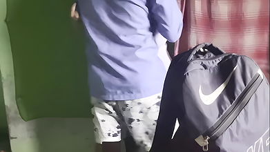 Gurd ne college girl ke sath kiya romance, kya hua