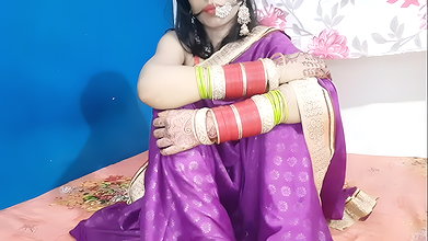 Desi Bhabhi Fingered in Her Pussy Hardcore Sex with Dildo