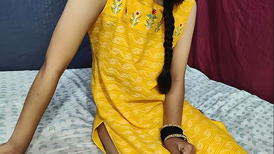 Aunty gave me a message on aunty’s ass with mustard oil