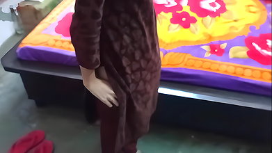 Rajasthan ki chori desi porn full chudayi video, Slim Girl’s tight pussy fucked, hard new porn, Hindi video, big cock, b
