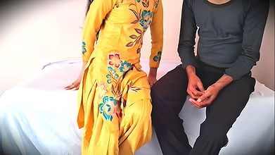 Punjabi maa ki fuddi ko chod dala with Punjabi audio chudai hd sex video