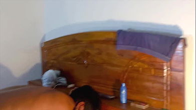 Desi Biwi Ki Chut Mein Pati Ne Raat Bhar Jhatke Lagaye – Taangein Phail Gayi! ?