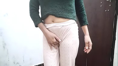 Bhabhi ko x video dikha kar jabar dasti pakad ke choda