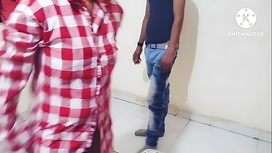 Went to visit my aunt’s house. There was no one at home. Seeing my aunt alone