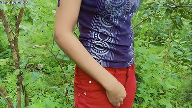 Desi Indian virgin bhabhi enjoying outdoor Chut chudai by her boyfriend