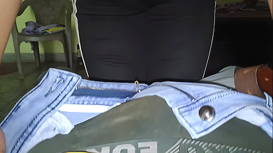 Indian girl sucking big dick .. deep throat