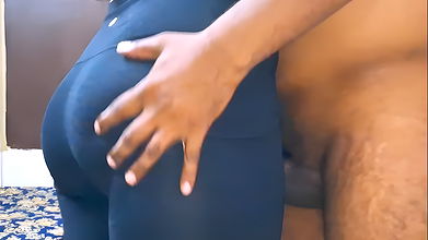 Hot doctor ko ghar bula ke lund pe dard ka bahana kar ke lund chuswaya aur nangi kar ke ghodi bana ke choda